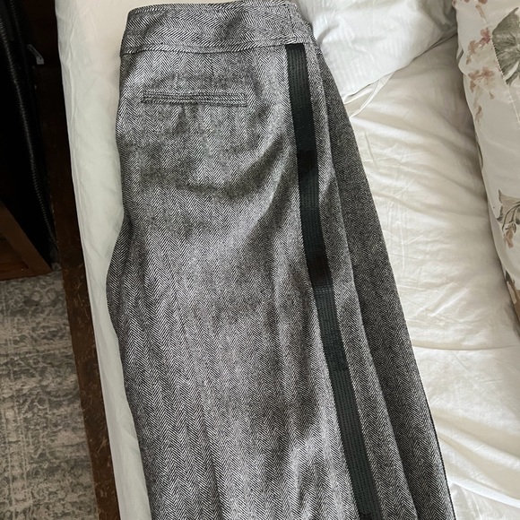 Express Editor pants (9 total) all size 12. One pair of Loft culottes size 12. - Picture 12 of 16